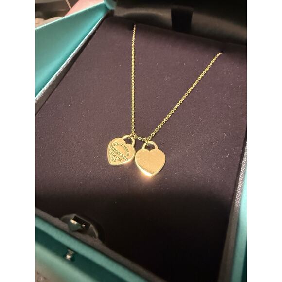 Tiffany & Co. 18K Gold Return T&co. Double Heart Chain Necklace GIFTABLE BOX - Picture 5 of 5
